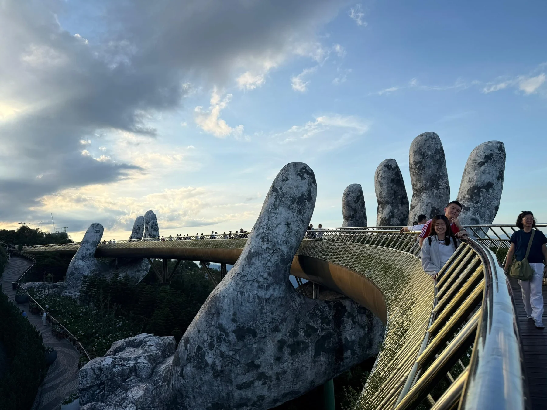 佛手金桥近景